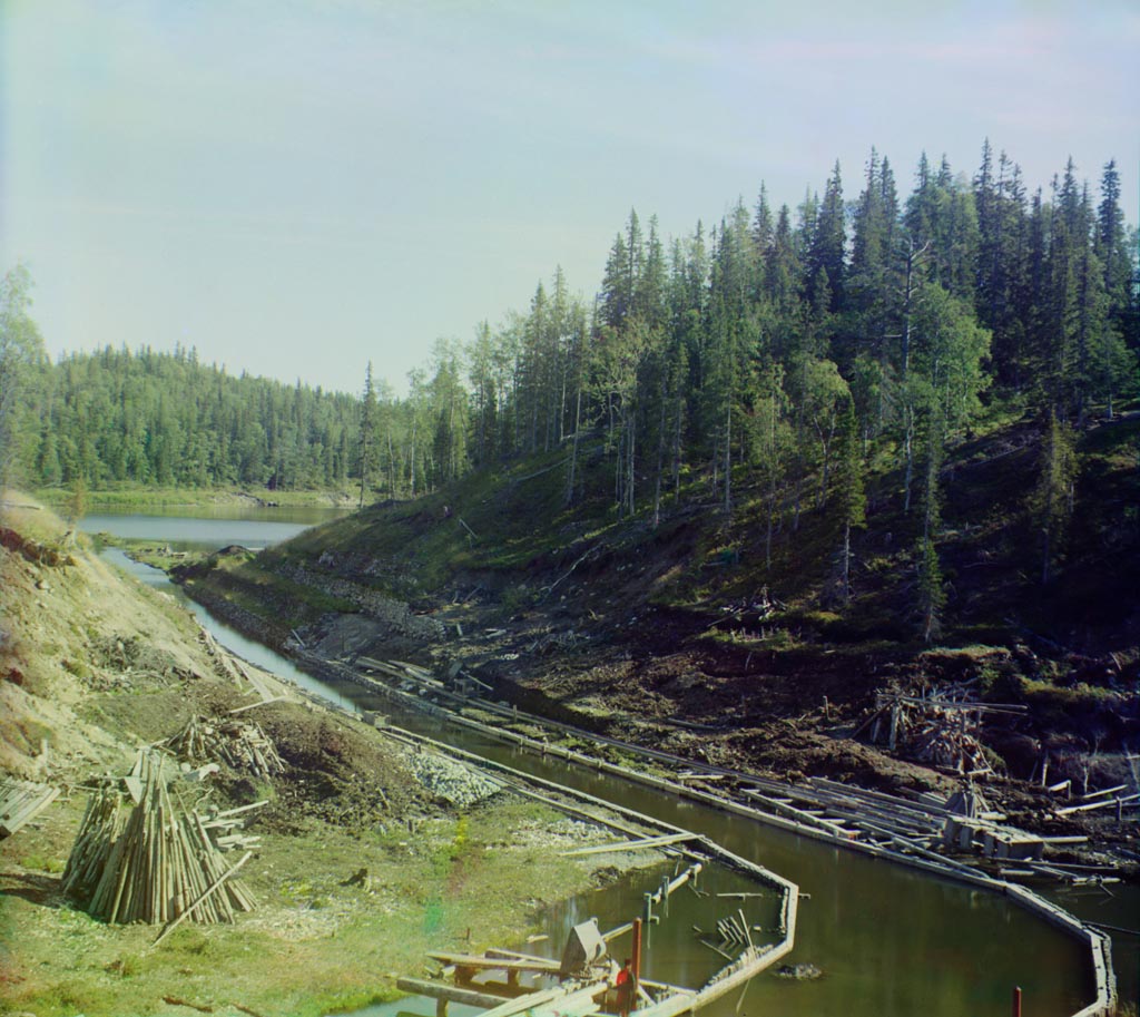 С. М. Прокудин-Горский. [Судоходный] канал в Соловецком монастыре. 1916 год