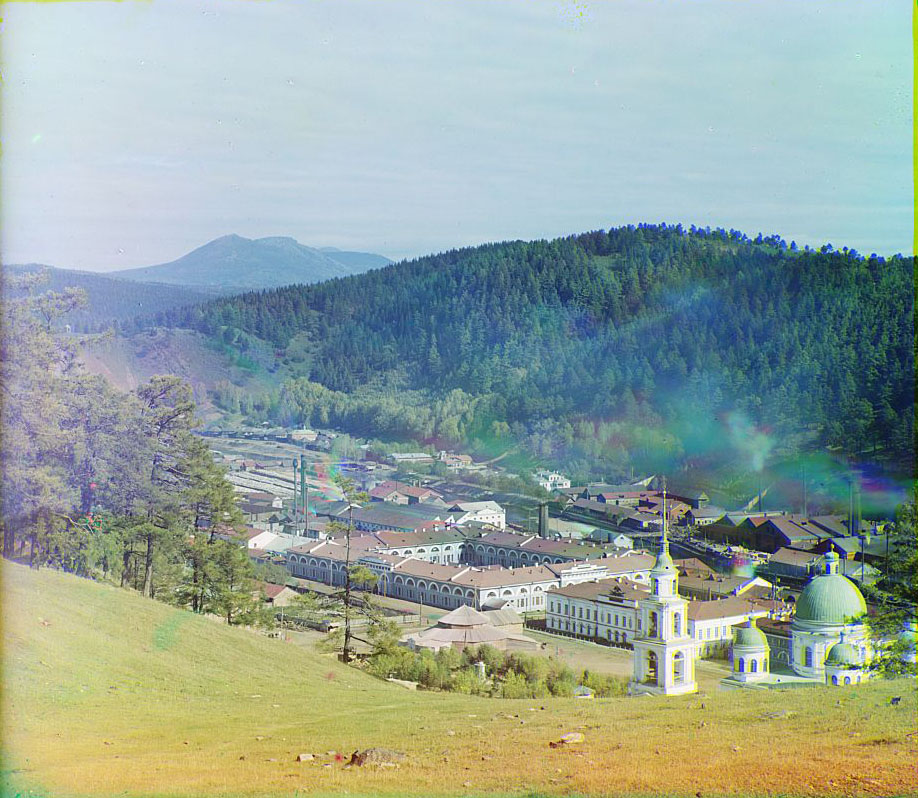 С. М. Прокудин-Горский. Вид на гору [Косотур и хребет Большой] Таганай с Бутыловской горы. Осень 1909 года