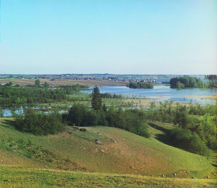 С. М. Прокудин-Горский. Озеро Стерж с впадающей в него Волгой. 1910 год