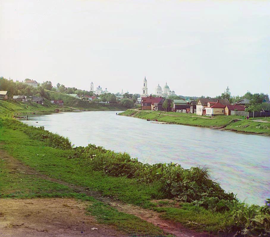 С. М. Прокудин-Горский. Торжок. Берег реки Тверцы. 1910 год