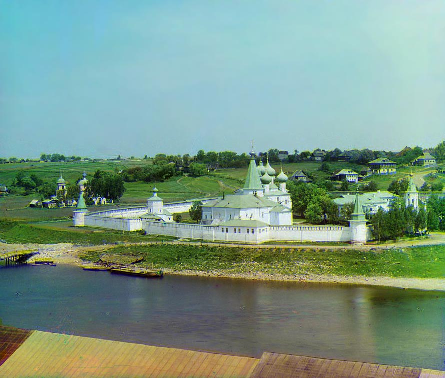 С. М. Прокудин-Горский. Успенский Старицкий монастырь. Вид с городища. Лето 1910 года