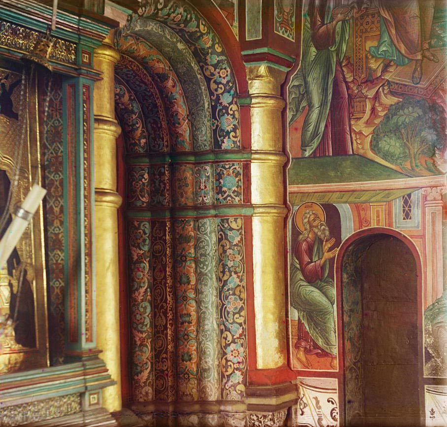 С. М. Прокудин-Горский. Правая входная дверь в алтарь в церкви Спаса на сенях. 1911 год