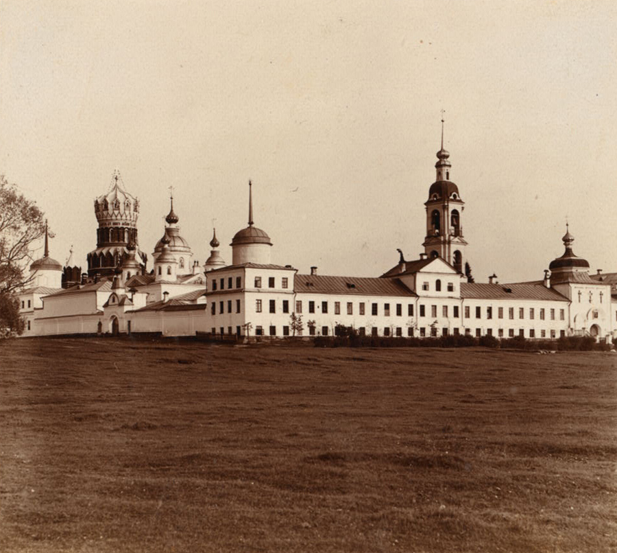 С. М. Прокудин-Горский. Николо-Бабаевский монастырь. Общий вид. 1910 год