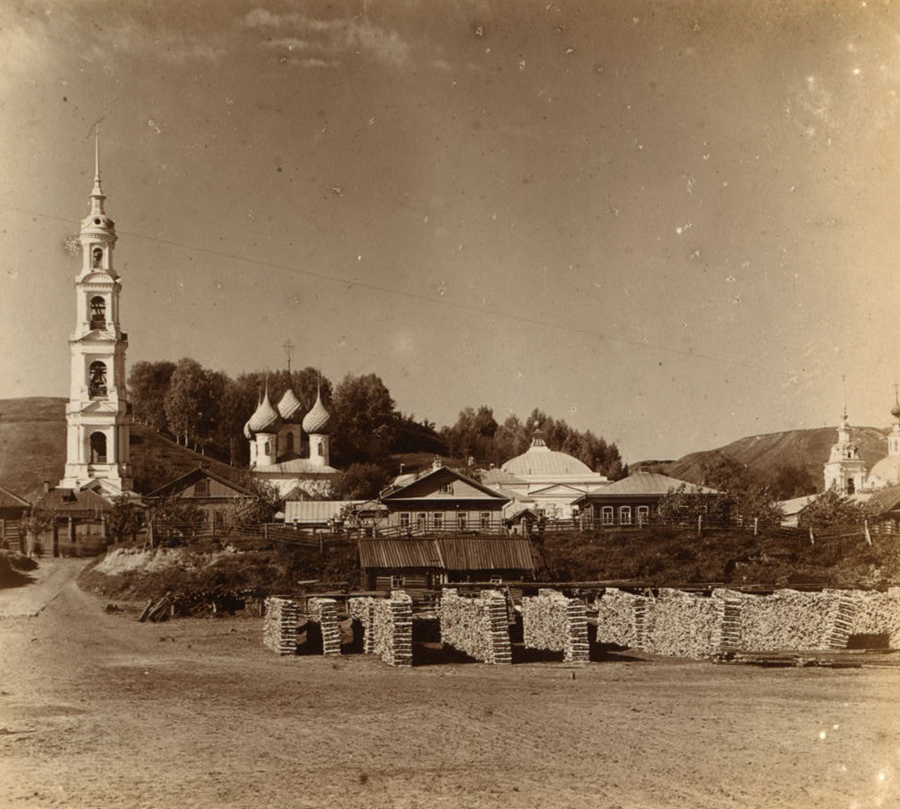 С. М. Прокудин-Горский. Пятиярусная колокольня собора в Юрьевце. 1910 год